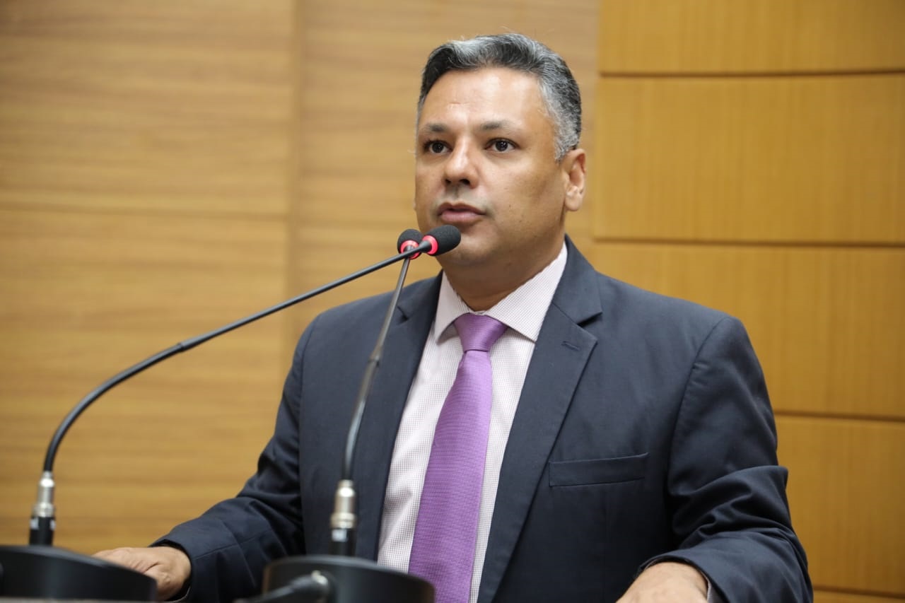 deputado-ibrain-de-valmir-emite-nota-para-desmentir-fake-news-com-seu-nome